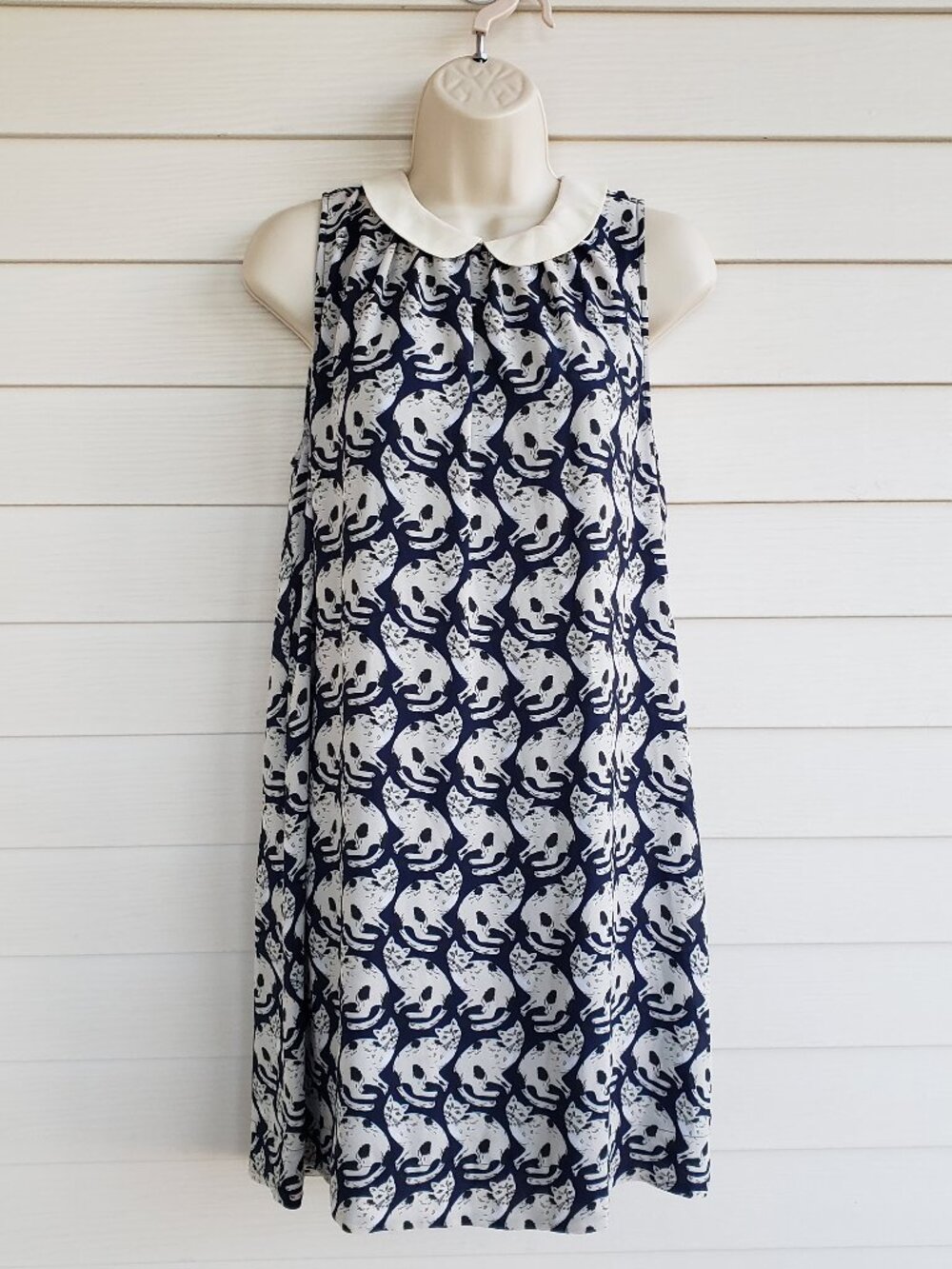 Anthropology  9-H15 St. CL black / white cat dress with peter pan collar